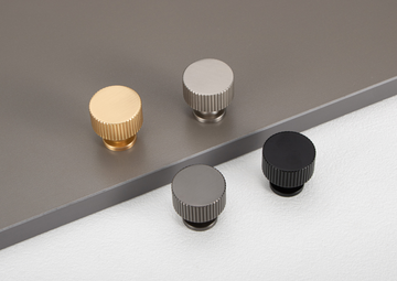 Designer Knobs M2828